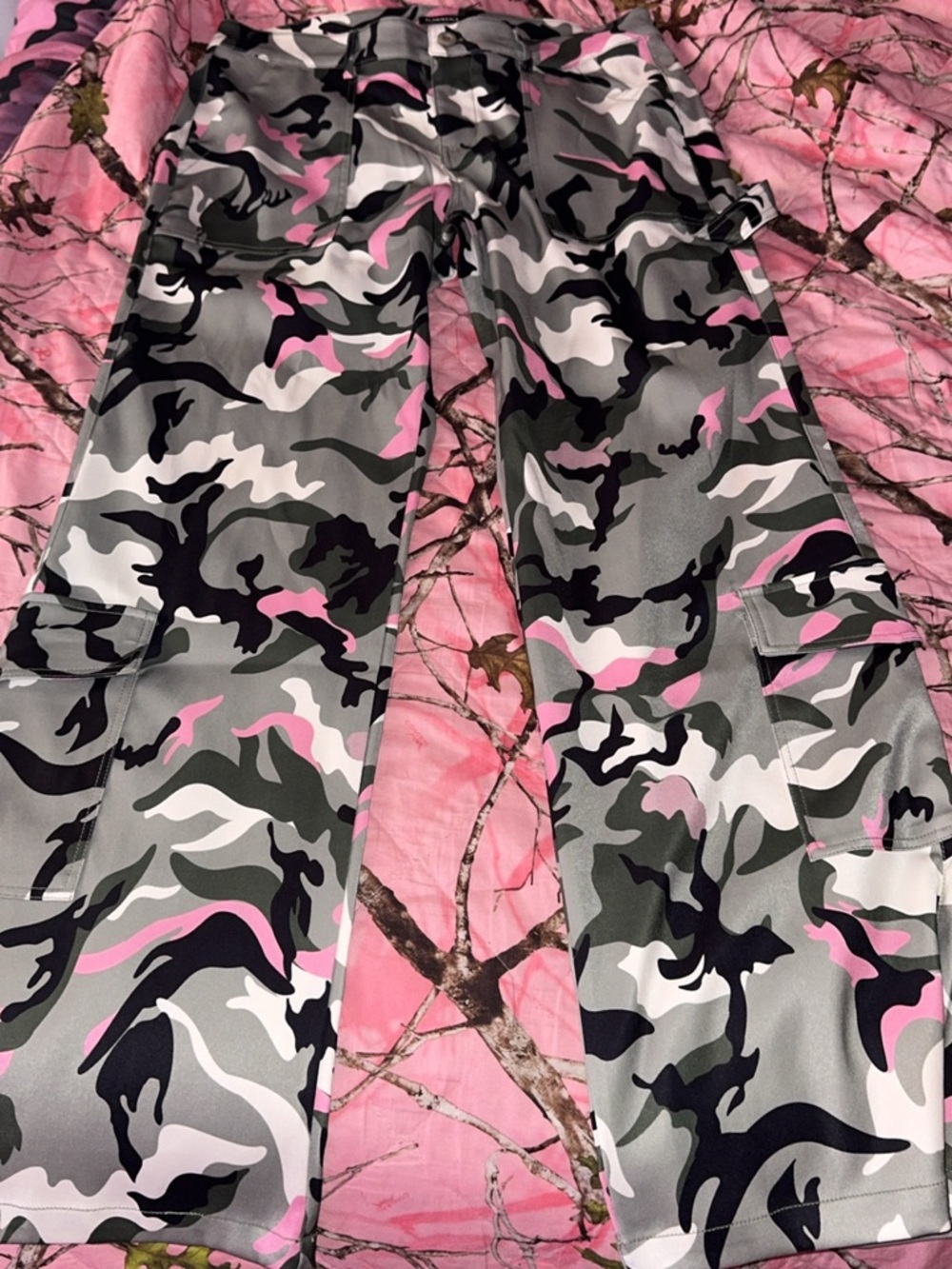 ' Pink & Gray Camo Cargo Pants